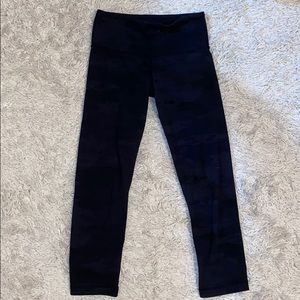 Lululemon Camo Capri Leggings - Size 2